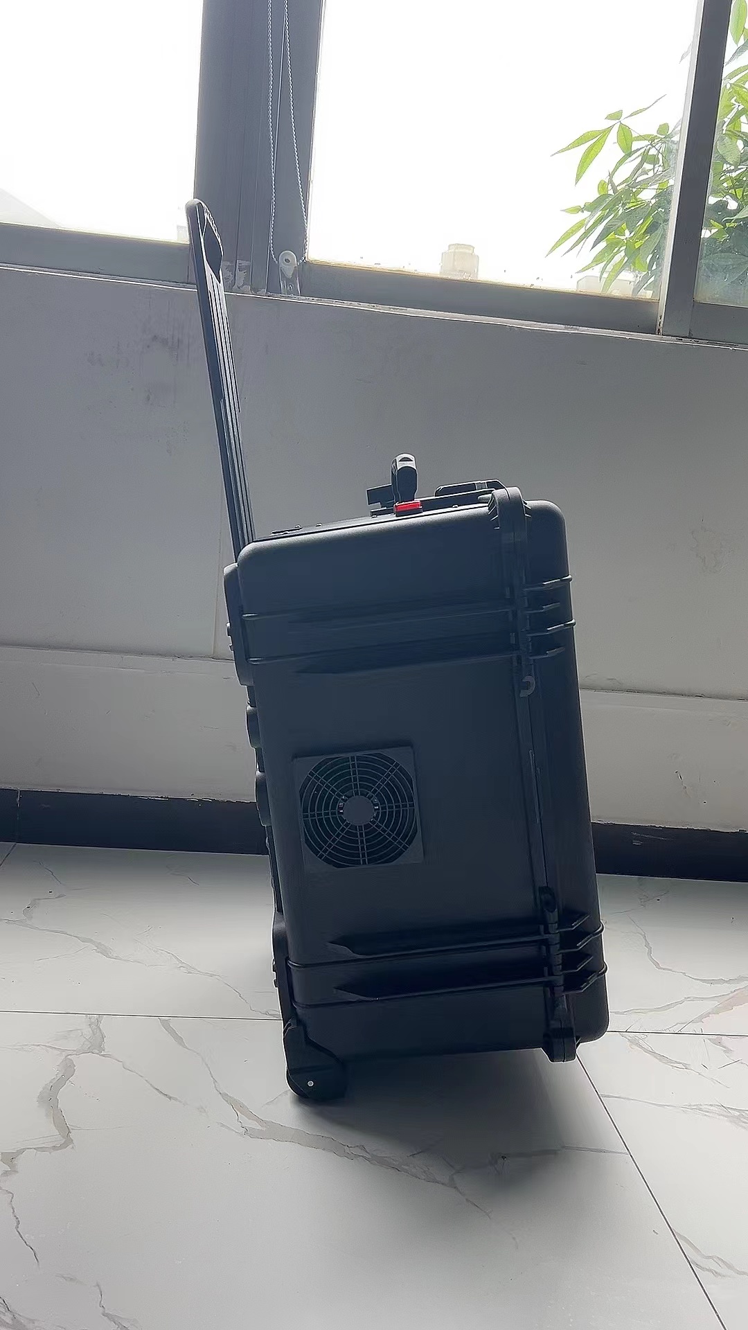 舟山手拉箱型移动通信干扰器